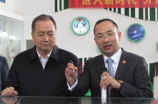郑新聪，第二十届中央委员，中央港澳工作办公室副主任、国务院港澳事务办公室副主任，中央政府驻澳门联络办公室主任